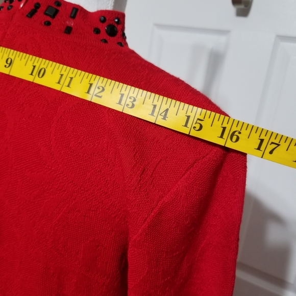 Red thick dress - Picture 13 of 13